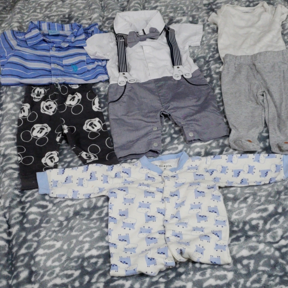 Baby clothes